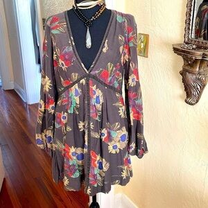 Free People Vintage,lined Dress with pockets, detailed trim flower‎ design Small